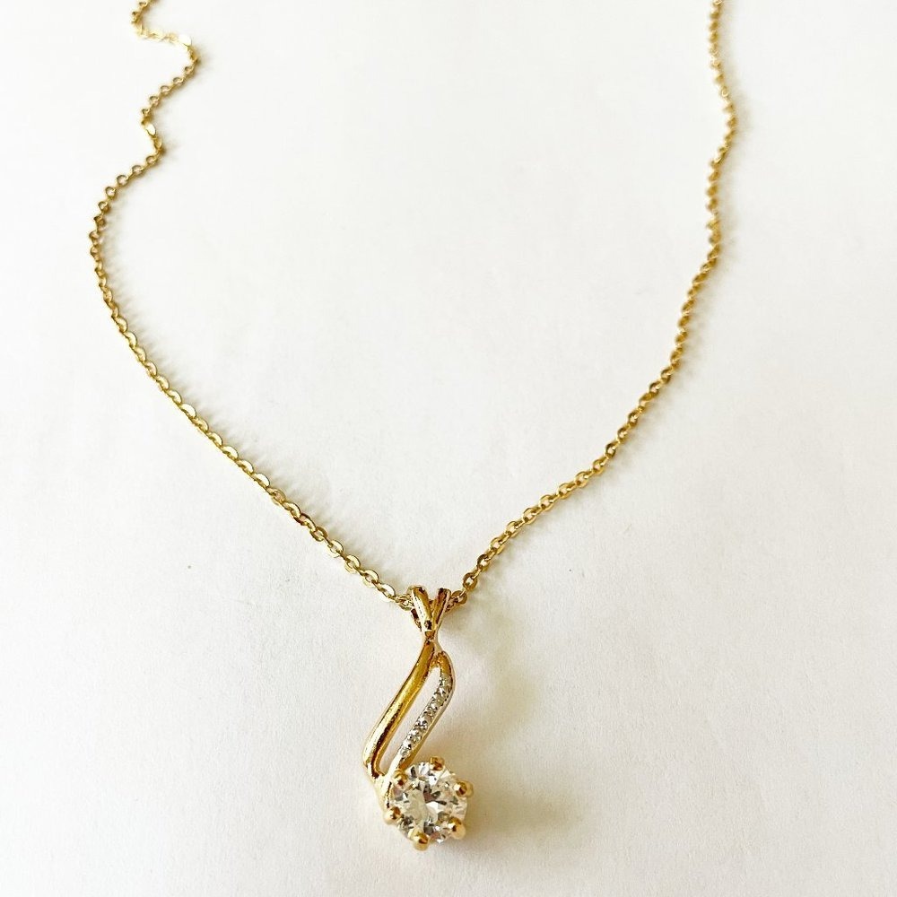 14KT Gold GE CZ Necklace Dainty Elegant Date Night